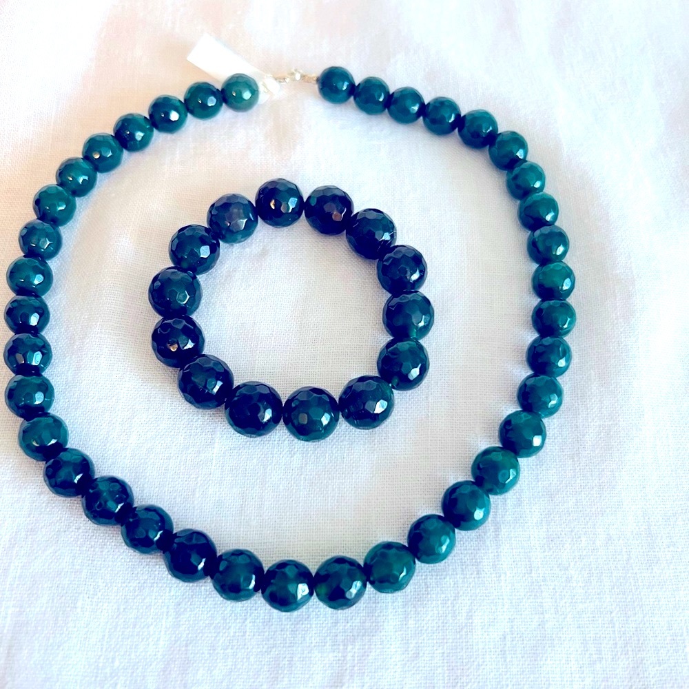 Green ONYX Faceted BEADED necklace and bracelet